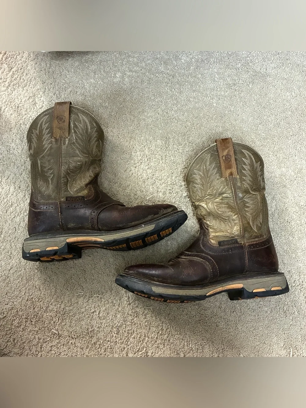Ariat Workhog pull on safety boots
